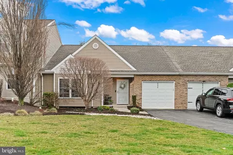 6648 Springford Ter, Harrisburg, PA 17111