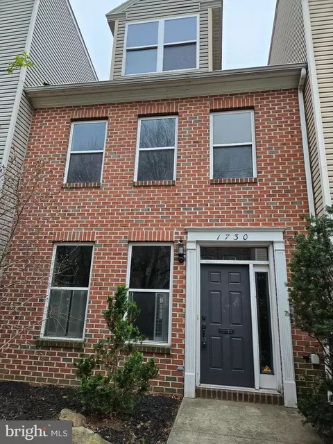 1730 Logan St, Harrisburg, PA 17102