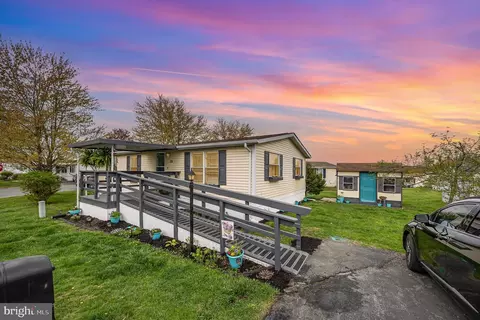 35 Meadow Run Pl, Harrisburg, PA 17112