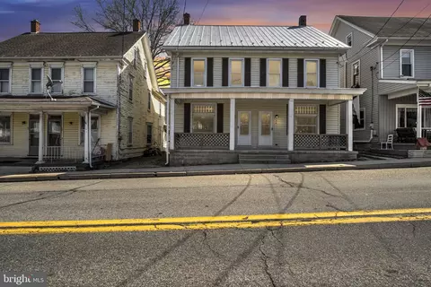 76 E Main St, Elizabethville, PA 17023