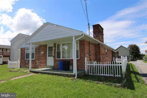 317 S Lawrence St, Middletown, PA 17057