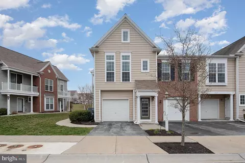 722 Whitetail Dr, Hummelstown, PA 17036