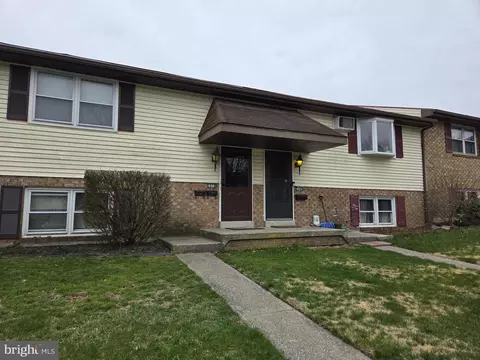 2078 Brentwood Dr, Middletown, PA 17057