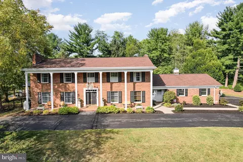 4300 Valleyview Rd, Harrisburg, PA 17112