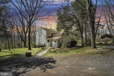 191 Sunshine Ln, Lykens, PA 17048