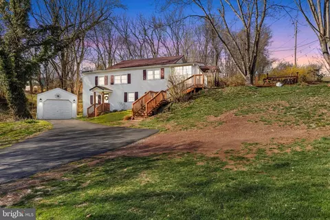 1014 S River Rd, Halifax, PA 17032