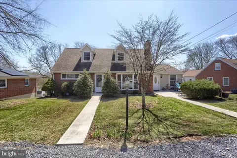 6319 Blue Flag Ave, Harrisburg, PA 17112