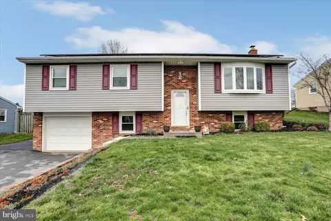 6240 Warren Ave, Harrisburg, PA 17112