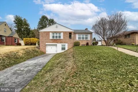 3720 Sharon St, Harrisburg, PA 17111
