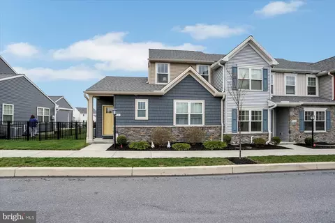 1118 Lonberry Dr, Harrisburg, PA 17111