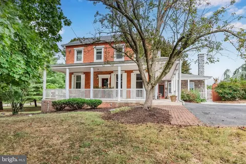 1525 Blue Mountain Pkwy, Harrisburg, PA 17112