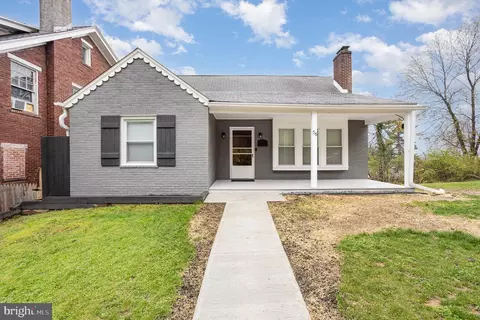 56 Taylor Blvd, Harrisburg, PA 17103