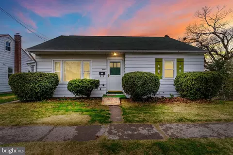 735 Church St, Millersburg, PA 17061