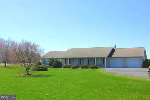 870 Mountain House Rd, Halifax, PA 17032