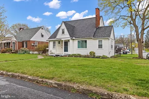 4801 Lancaster St, Harrisburg, PA 17111