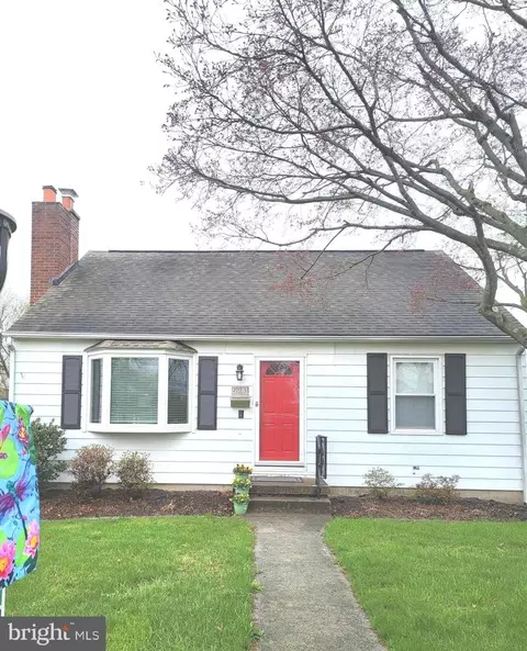 6941 Somerset St, Harrisburg, PA 17111