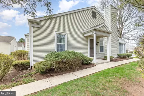 1910 Wexford Rd, Palmyra, PA 17078