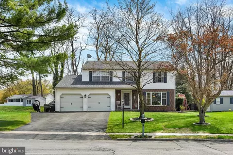 607 Lancaster Ave, Harrisburg, PA 17112