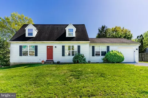 2029 Laurel Glen Dr, Harrisburg, PA 17110