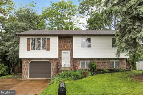 210 Reading St, Steelton, PA 17113