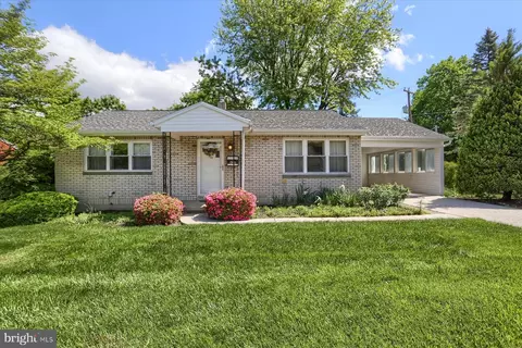 420 Fishburn St, Harrisburg, PA 17109