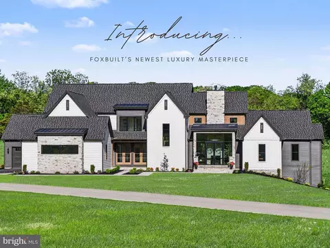 102 Calia Cir, Hummelstown, PA 17036