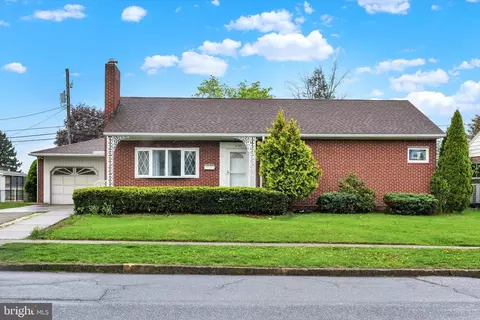3735 Simpson Rd, Harrisburg, PA 17111