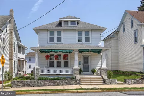105 S Hanover St, Hummelstown, PA 17036