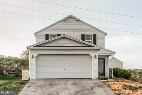 6106 Macarthur Dr, Harrisburg, PA 17112