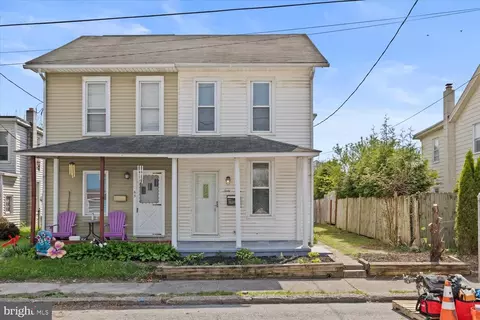 63 Jury St, Highspire, PA 17034
