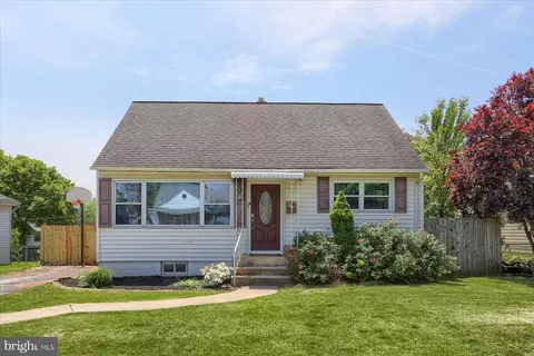 126 Beechwood Dr, Middletown, PA 17057
