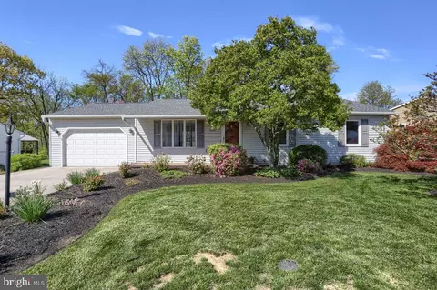 5573 Banbridge Dr, Harrisburg, PA 17112
