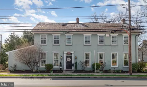 Exterior - 308 E Derry Rd, Hershey, PA 17033 photo 2 of 9