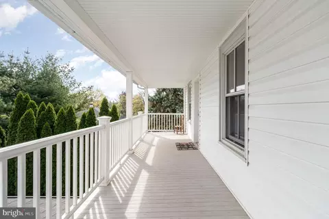 Exterior - 308 E Derry Rd, Hershey, PA 17033 photo 4 of 9