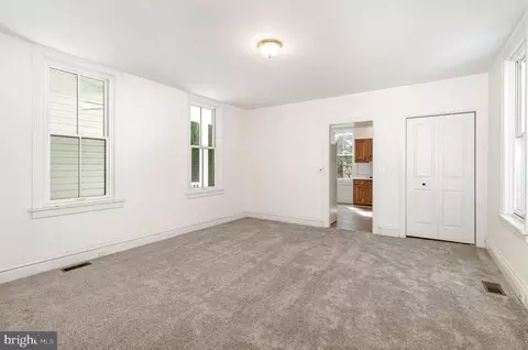 Living - 308 E Derry Rd, Hershey, PA 17033 photo 4 of 5