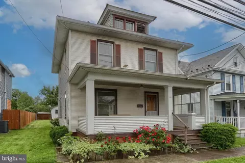 350 E Derry Rd, Hershey, PA 17033 photo 3