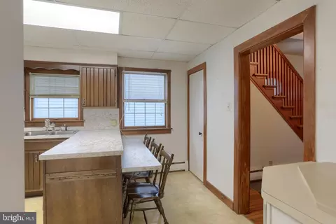 350 E Derry Rd, Hershey, PA 17033 photo 13