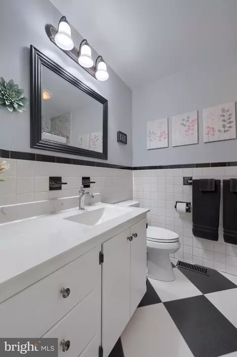 55 Robin Rd, Hershey, PA 17033 photo 8