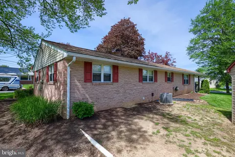 55 Robin Rd, Hershey, PA 17033 photo 42