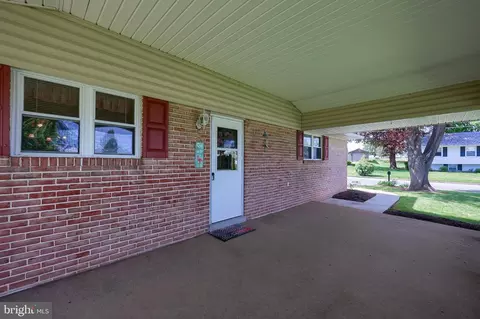 55 Robin Rd, Hershey, PA 17033 photo 32
