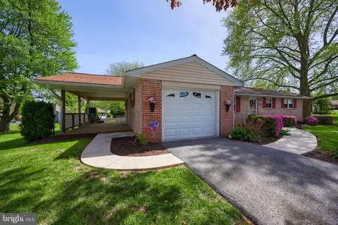 55 Robin Rd, Hershey, PA 17033 photo 30
