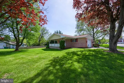 55 Robin Rd, Hershey, PA 17033 photo 35