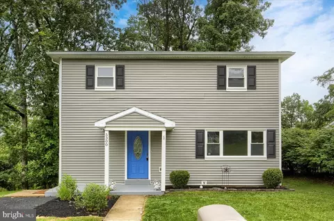 5300 Creekwood Dr, Harrisburg, PA 17109