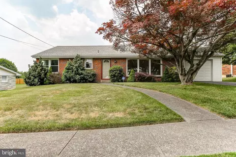 112 Brunner St, Hummelstown, PA 17036