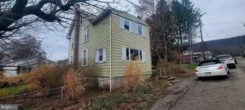 302 North St, Williamstown, PA 17098