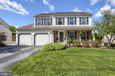 127 Doreen Dr, Hummelstown, PA 17036
