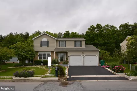 4522 Mance Dr, Harrisburg, PA 17112
