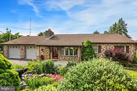 7212 Catherine Dr, Harrisburg, PA 17112