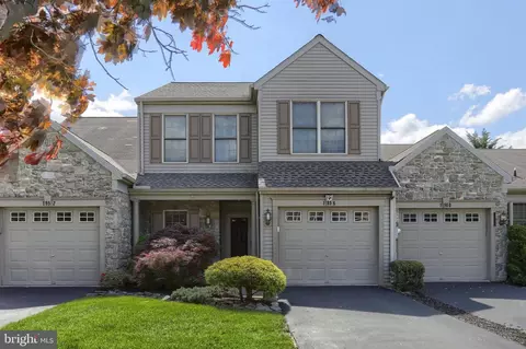 1956 Limestone Dr, Hummelstown, PA 17036