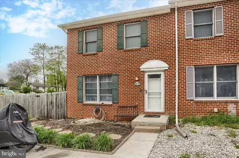918 Monroe St, Harrisburg, PA 17113